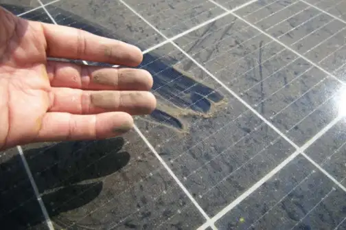 pulizia-manutenzione-pannelli-solari-sporchi-impianto-fotovoltaico-consult-group