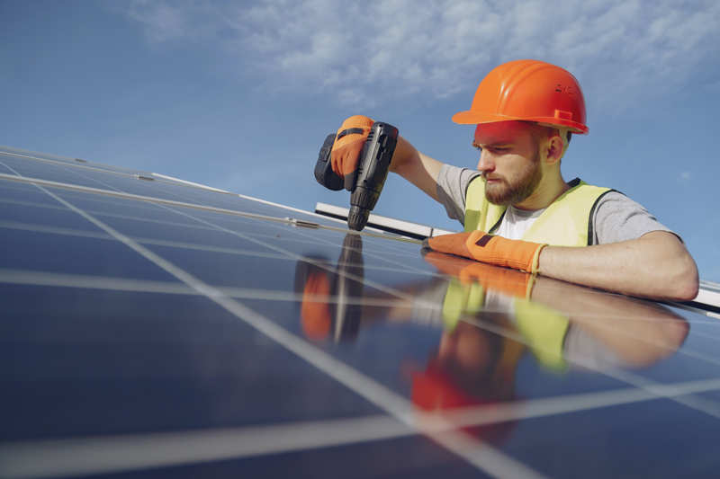 riparazione-manutenzione-pannelli-fotovoltaici-1